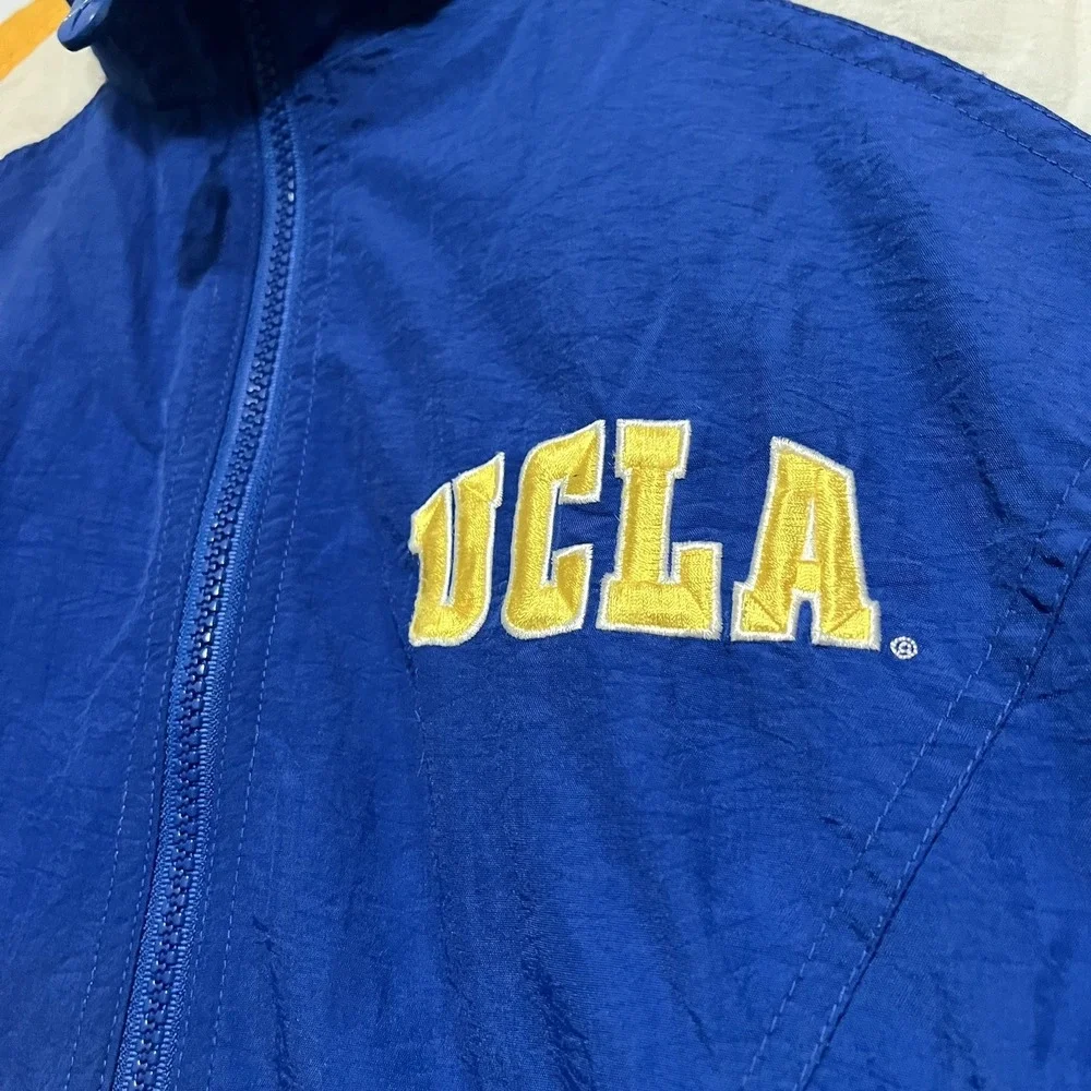 Vintage Reebok UCLA Bruins Nylon Full Zip Windbreaker Jacket unisex MEDIUM Blue